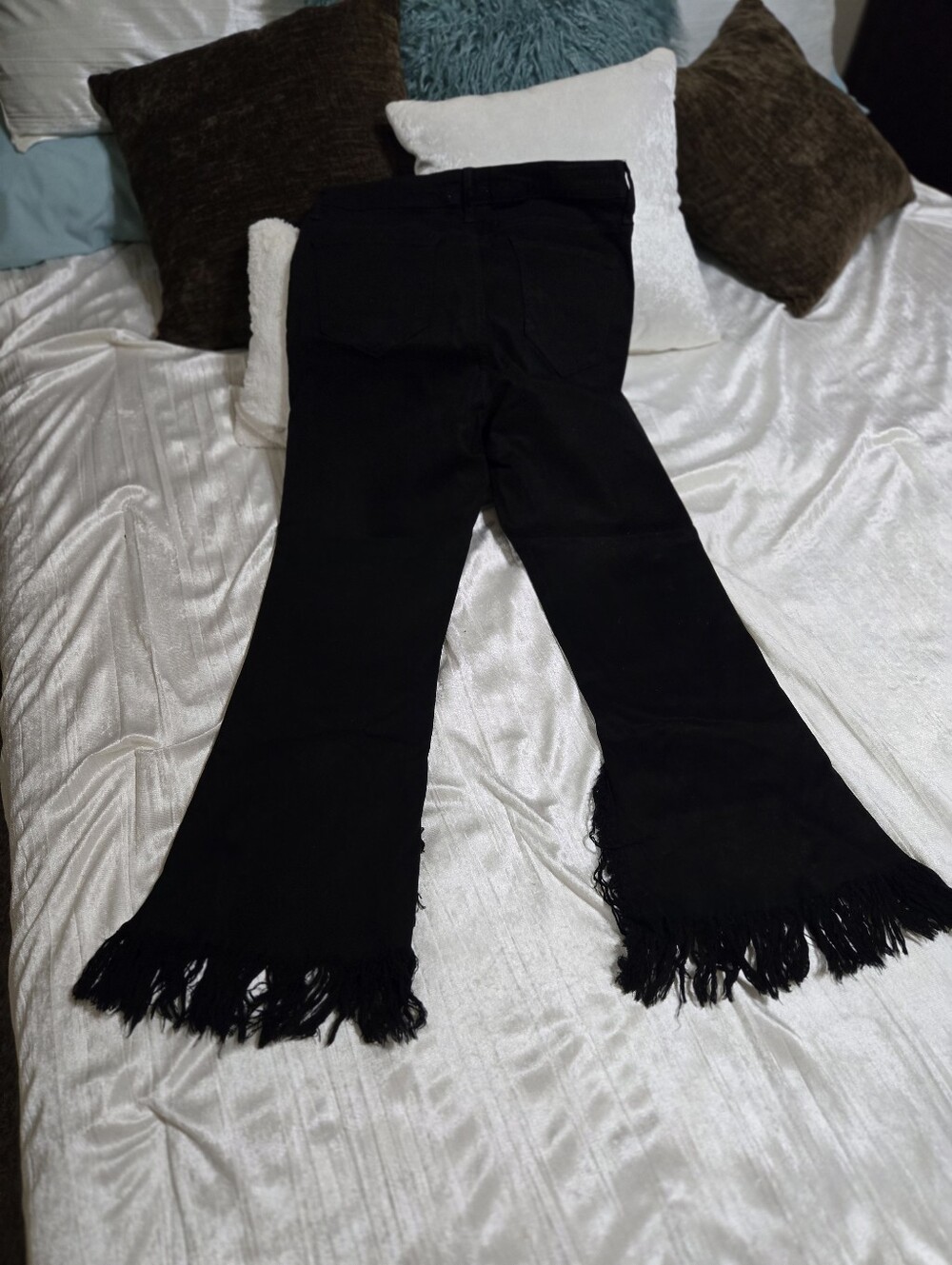 Cello Black Frayed-Hem Flared Cropped Jeans Size 13 EUC!! Worn once! - Picture 5 of 12
